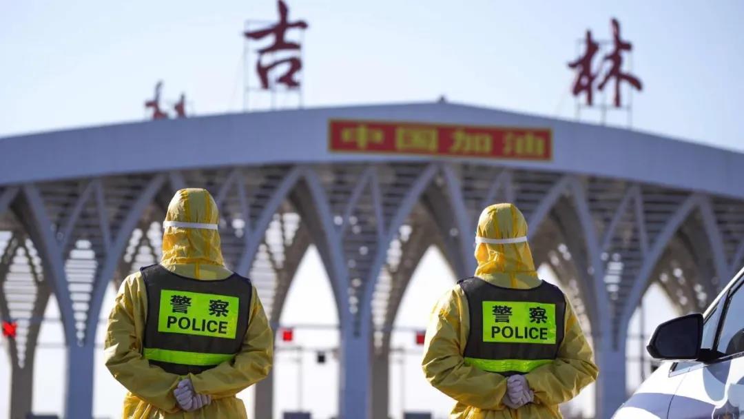 “这个时候，他急，我不能急！”入境隔离人员大肆喧哗，看这位女特警队长如何化解危机……